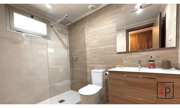 Resale - Apartment  -
Orihuela Costa - Villamartín