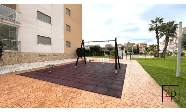 Resale - Apartment  -
Orihuela Costa - Villamartín