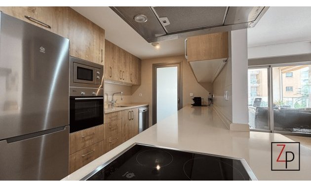 Resale - Apartment  -
Orihuela Costa - Villamartín