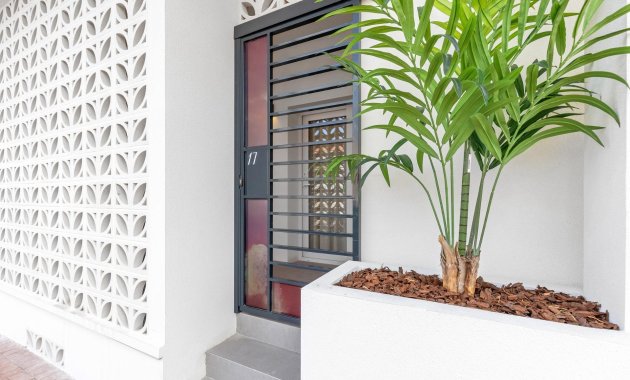 New Build - Ground floor apartment -
Torrevieja - Playa Los Naufragos