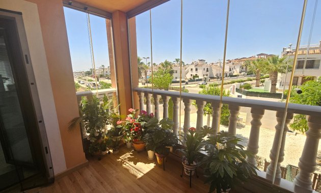 Resale - Apartment  -
Villamartín - PAU 8