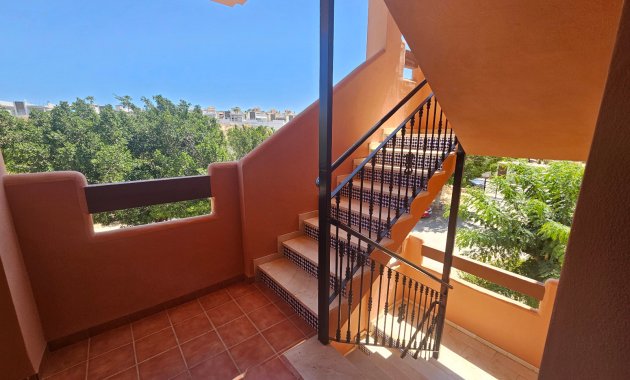 Resale - Apartment  -
Villamartín - PAU 8