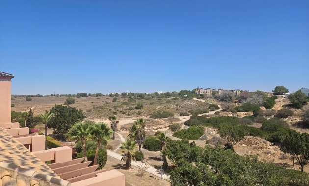 Resale - Apartment  -
Villamartín - PAU 8