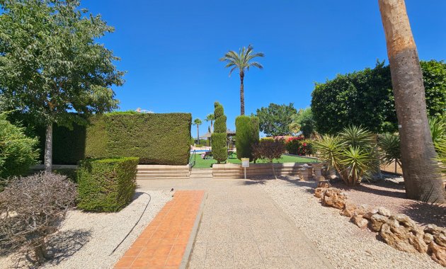 Resale - Apartment  -
Villamartín - PAU 8