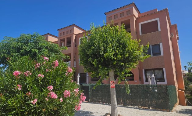 Resale - Apartment  -
Villamartín - PAU 8