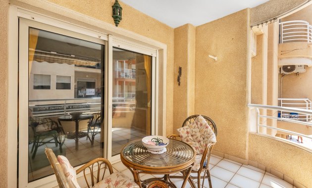 Resale - Apartment  -
La Mata - Playa