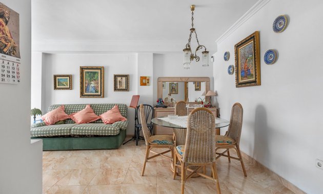 Resale - Apartment  -
La Mata - Playa