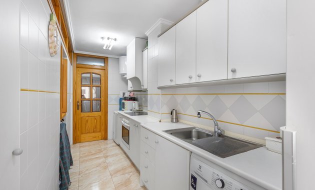 Resale - Apartment  -
La Mata - Playa