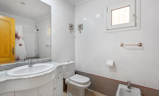 Resale - Apartment  -
La Mata - Playa