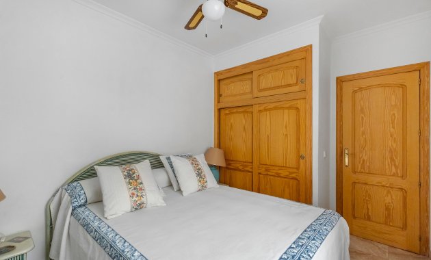 Resale - Apartment  -
La Mata - Playa