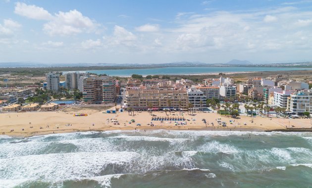 Resale - Apartment  -
La Mata - Playa