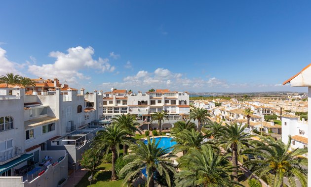 Reventa - Apartamento -
La Mata