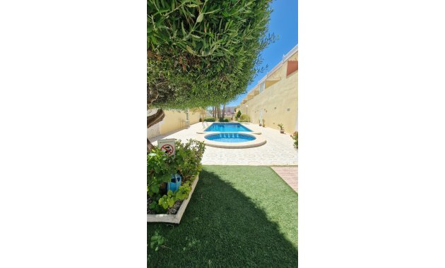 Resale - Townhouse -
Orihuela Costa - Villamartín