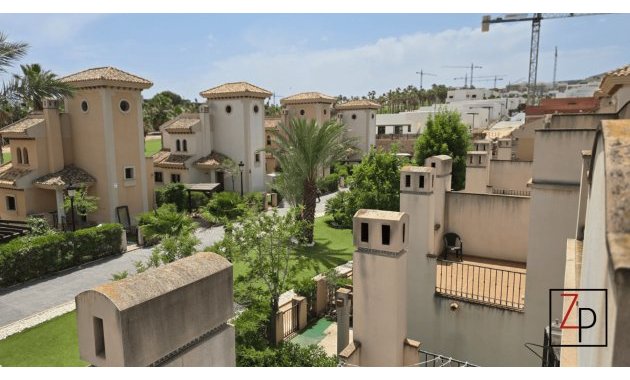 Resale - Villa -
Algorfa - La Finca Golf