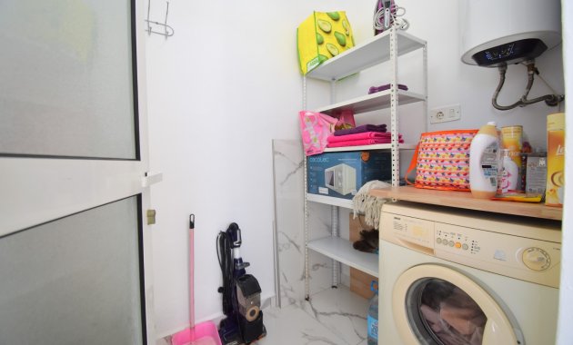 Resale - Apartment  -
Orihuela Costa - Villamartin