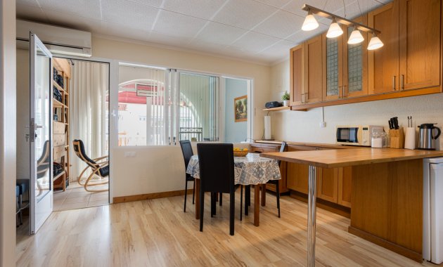 Resale - Townhouse -
Torrevieja - La Siesta