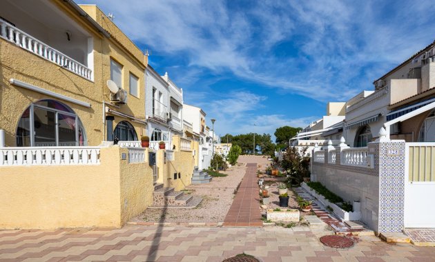 Resale - Townhouse -
Torrevieja - La Siesta