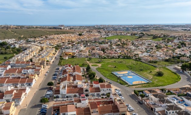 Resale - Townhouse -
Torrevieja - La Siesta