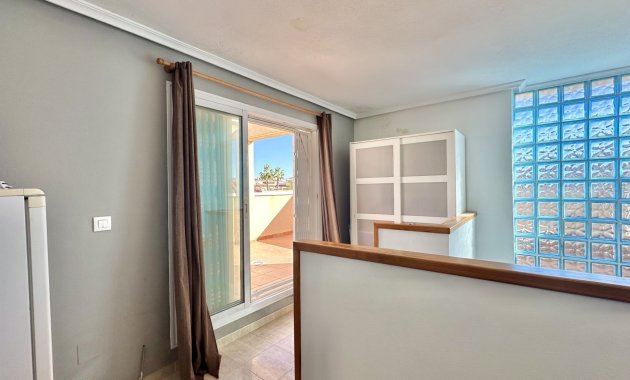 Resale - Apartment  -
Orihuela Costa - Playa Flamenca