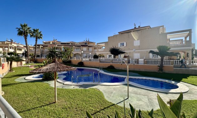 Resale - Apartment  -
Orihuela Costa - Playa Flamenca