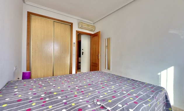 Resale - Apartment  -
Orihuela Costa - Playa Flamenca