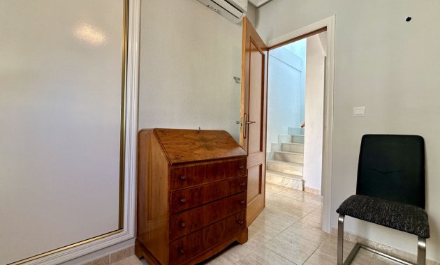 Resale - Apartment  -
Orihuela Costa - Playa Flamenca