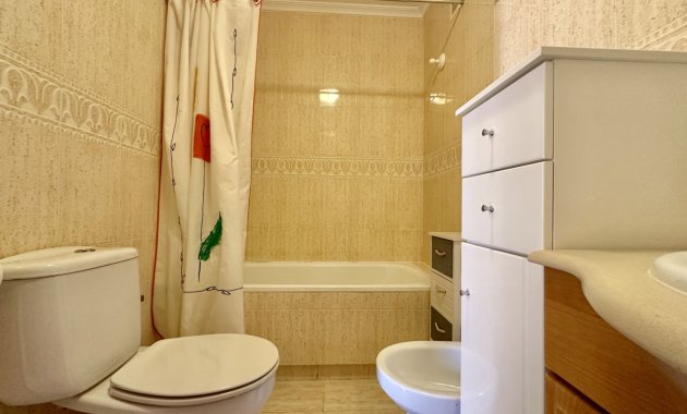 Resale - Apartment  -
Orihuela Costa - Playa Flamenca