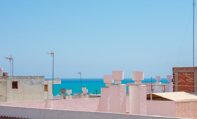 Resale - Apartment  -
Guardamar del Segura - Center