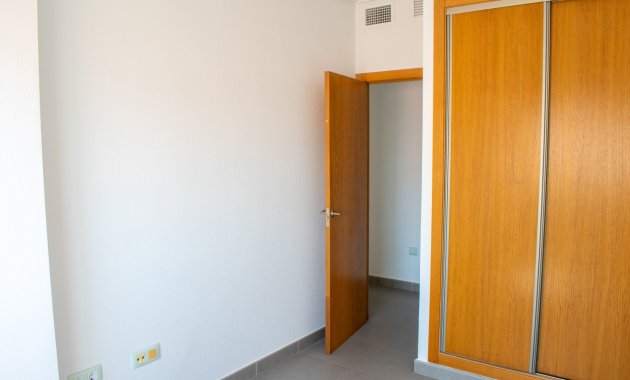Resale - Apartment  -
Guardamar del Segura - Center