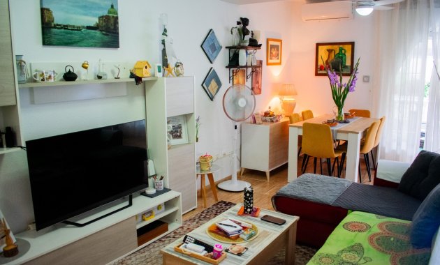 Resale - Townhouse -
Torrevieja - La Siesta