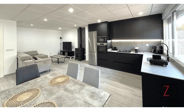 Resale - Townhouse -
Algorfa - Pueblo