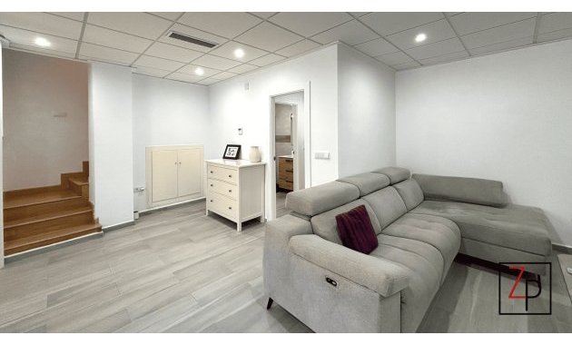 Resale - Townhouse -
Algorfa - Pueblo