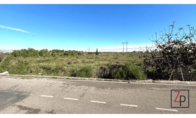 Resale - Townhouse -
Algorfa - Pueblo