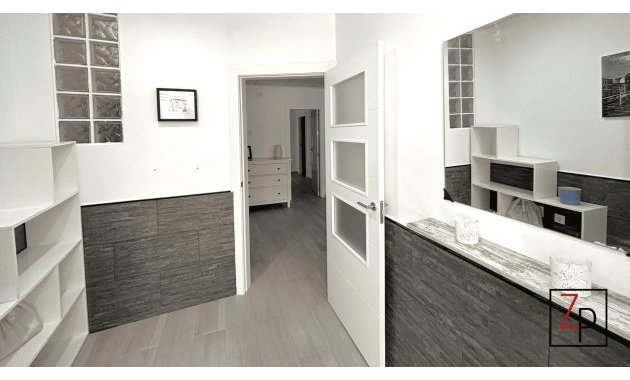 Resale - Townhouse -
Algorfa - Pueblo