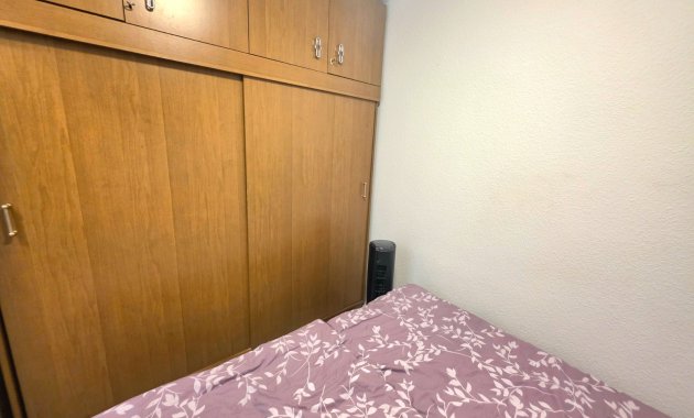 Resale - Apartment  -
Guardamar del Segura - Pinomar