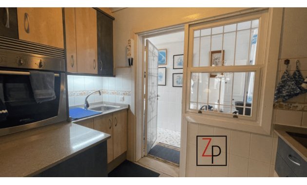 Resale - Bungalow -
Los Alcazares