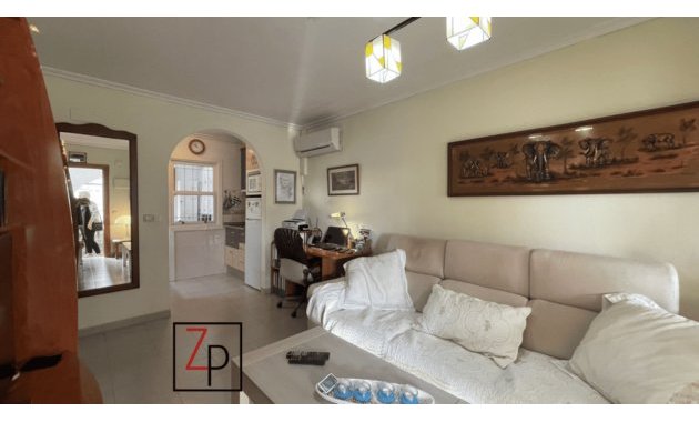 Resale - Bungalow -
Los Alcazares