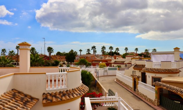 Endursala - Einbýlishús -
Guardamar del Segura - El Raso