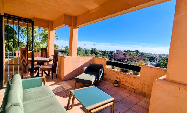 Resale - Apartment  -
Orihuela Costa - Villamartín