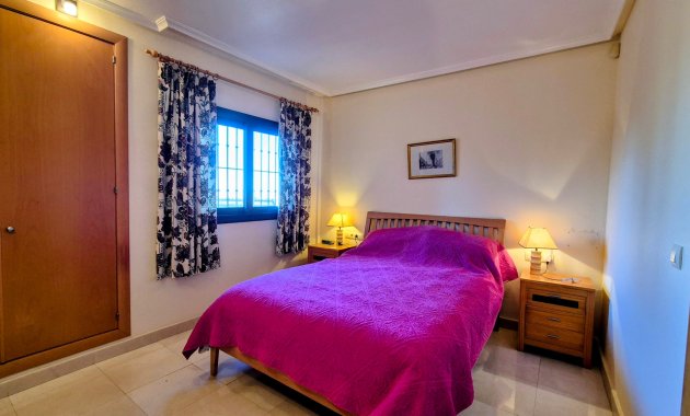 Resale - Apartment  -
Orihuela Costa - Villamartín