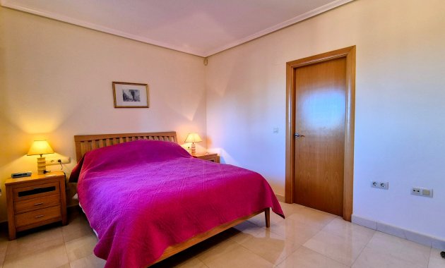 Resale - Apartment  -
Orihuela Costa - Villamartín