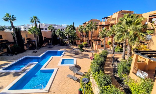 Resale - Apartment  -
Orihuela Costa - Villamartín