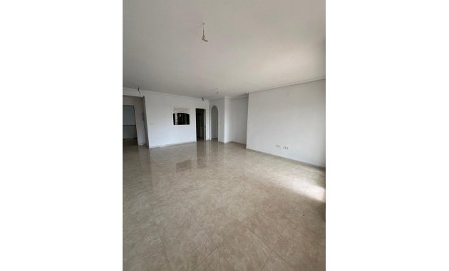 Resale - Apartment  -
Orihuela Costa - Campoamor