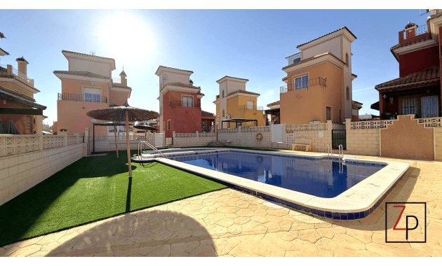 Endursala - Einbýlishús -
Montesinos - La Herrada