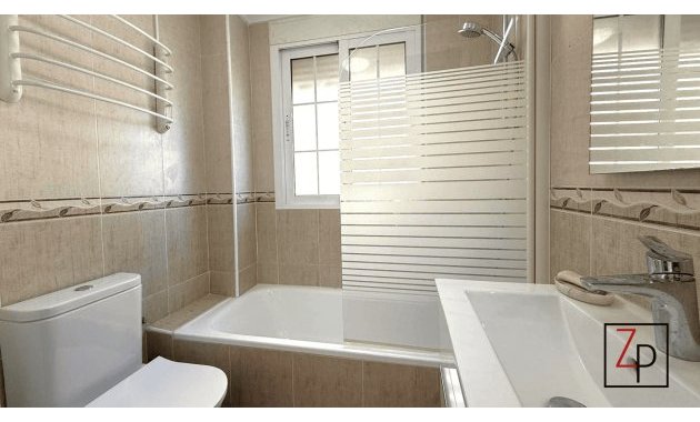 Endursala - Einbýlishús -
Montesinos - La Herrada