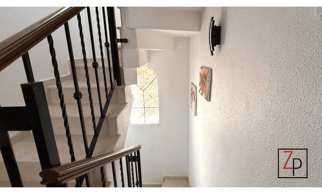 Endursala - Einbýlishús -
Montesinos - La Herrada