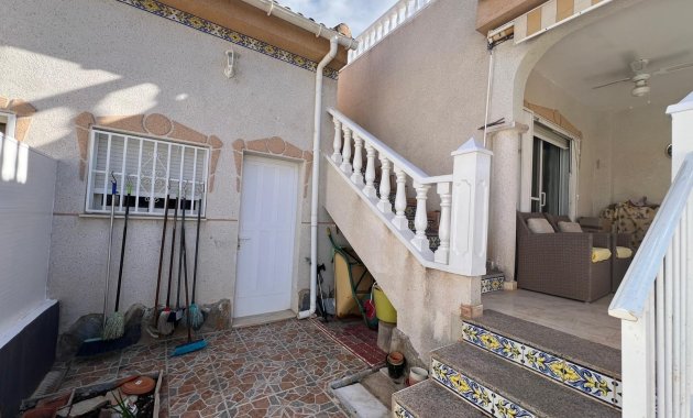 Resale - Villa -
3409 - La finca Golf