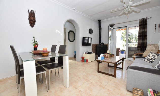 Resale - Villa -
3409 - La finca Golf