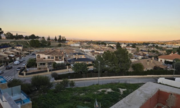 Obra nueva - Adosado -
Bigastro - pueblo