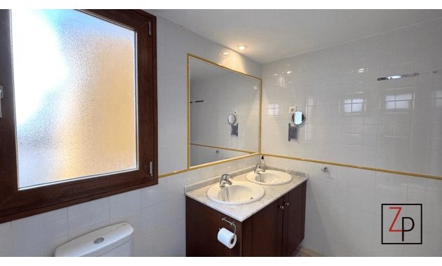 Resale - Apartment  -
Torrevieja - Punta Prima